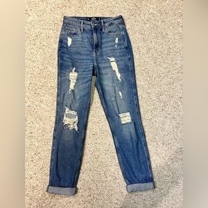 Women’s Hollister Ultra High Rise Mom Jean